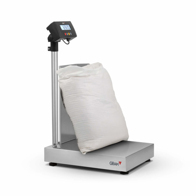 floor scale with accessory support to weigh sacks in a fast and efficient way