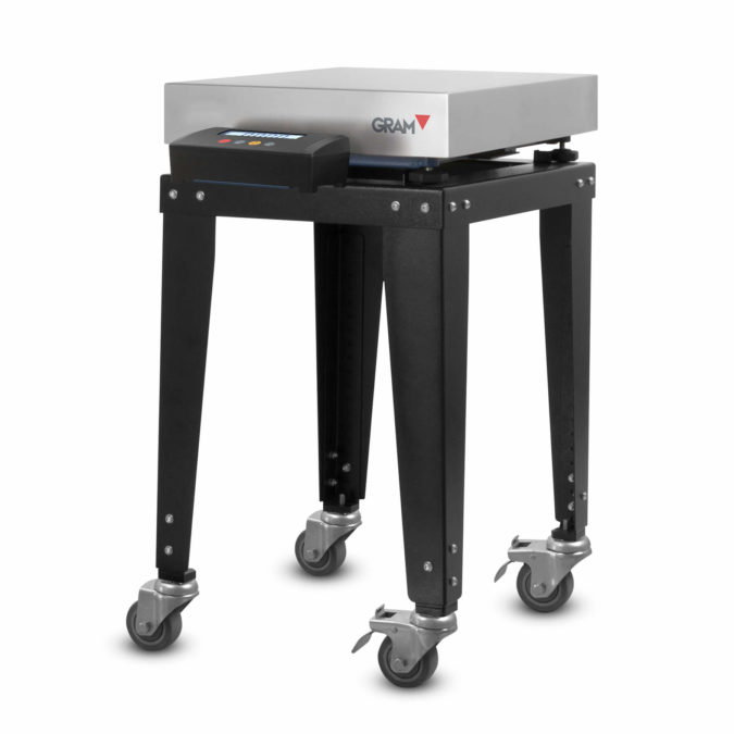 accessory table with wheels to transform your industrial scale into a fully mobile solution