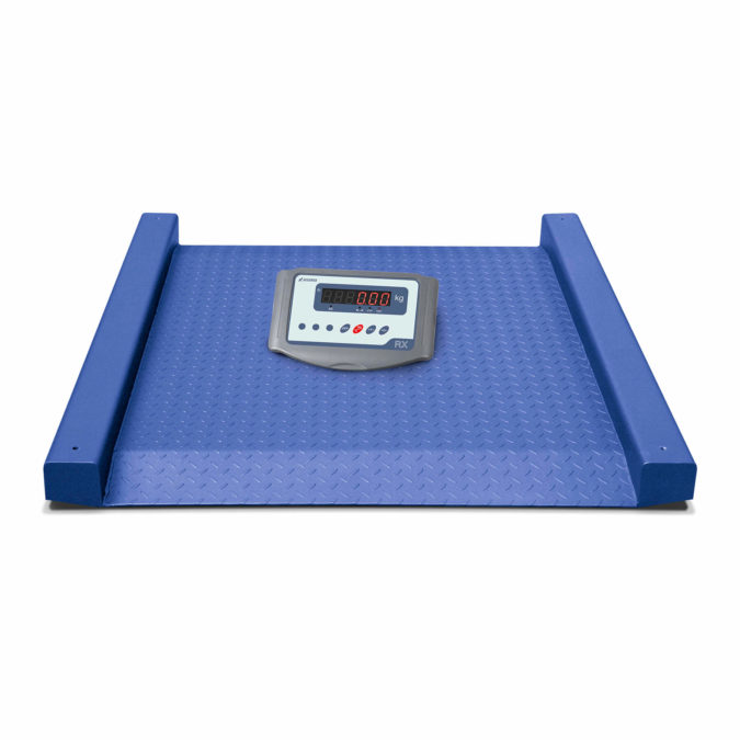 Platform scale with built-in ramps on both sides for an easy access with wheeled carriers